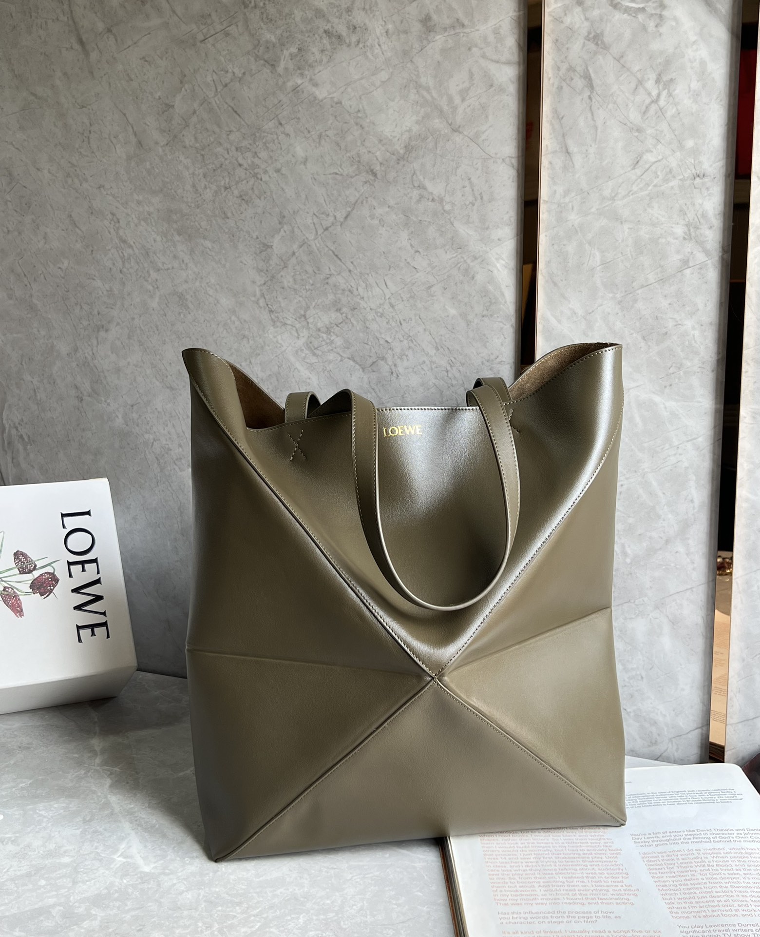 Loewe XL Puzzle Fold Tote in Shiny Calfskin Forest Green